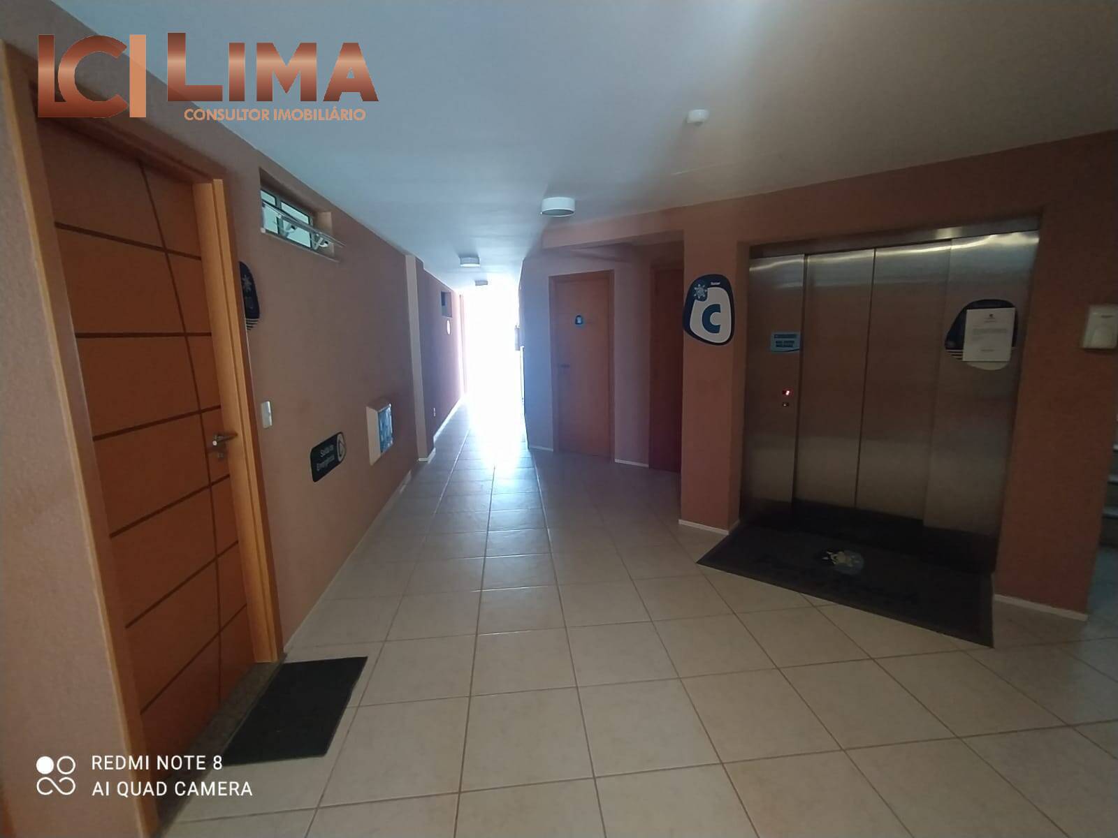 Apartamento à venda com 3 quartos, 76m² - Foto 13